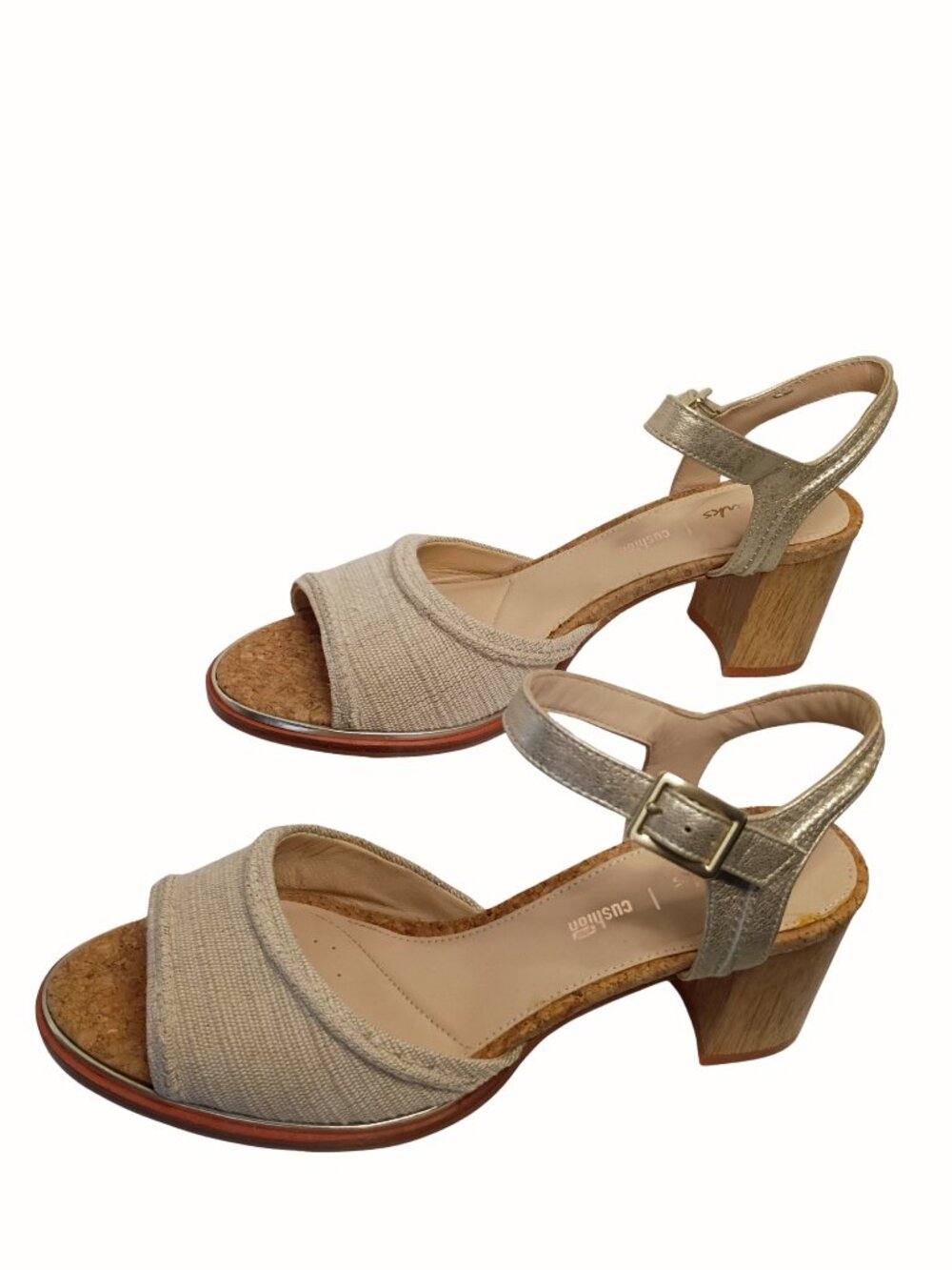 Clarks Ellis Clara Sandal Womens 7 1/2 off white Excellent Leather Block Heel